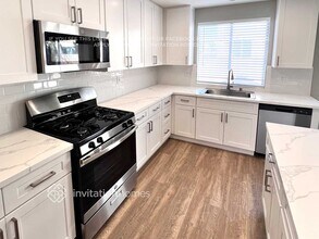 9828 Maidenfair Ct in Las Vegas, NV - Building Photo - Building Photo
