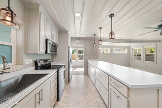 121 1st St in Panama City Beach, FL - Building Photo - Building Photo