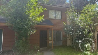 10710 Egmont Rd in Savannah, GA - Building Photo