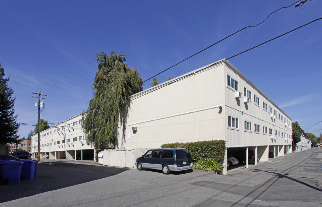 Prospect Plaza Apartments in San Jose, CA - Building Photo