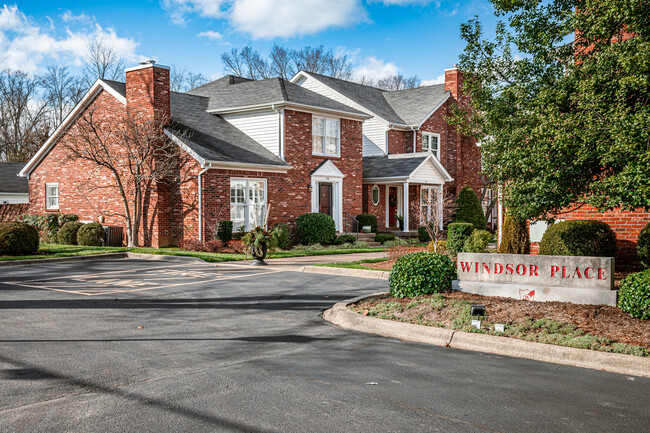 Windsor in Louisville, KY - Building Photo - Primary Photo