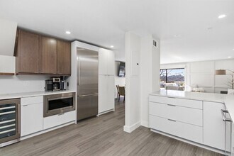 199 Coolidge Ave, Unit 105 in Watertown, MA - Building Photo - Building Photo
