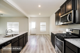 325 Condie Russell Ave in Venus, TX - Building Photo - Building Photo