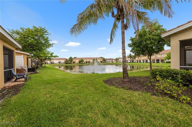 3863 Tilbor Circle in Ft. Myers, FL - Foto de edificio - Building Photo