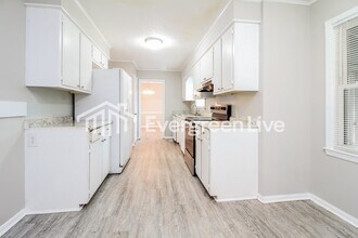 614 Pine Hill Dr in Boiling Springs, SC - Building Photo - Building Photo