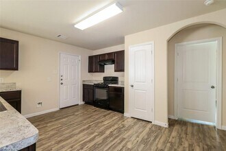 2414 Peterborough Way in Houston, TX - Building Photo - Building Photo