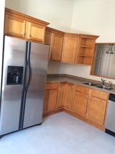200 S Walnut St-Unit -Apt 2A in Muncie, IN - Foto de edificio - Building Photo