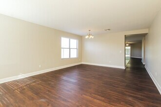 9642 W Kingman St in Tolleson, AZ - Building Photo - Building Photo