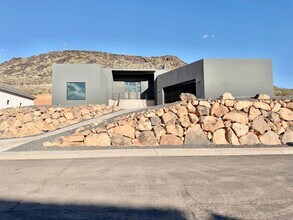 2335 S 3330 W in Hurricane, UT - Building Photo - Building Photo