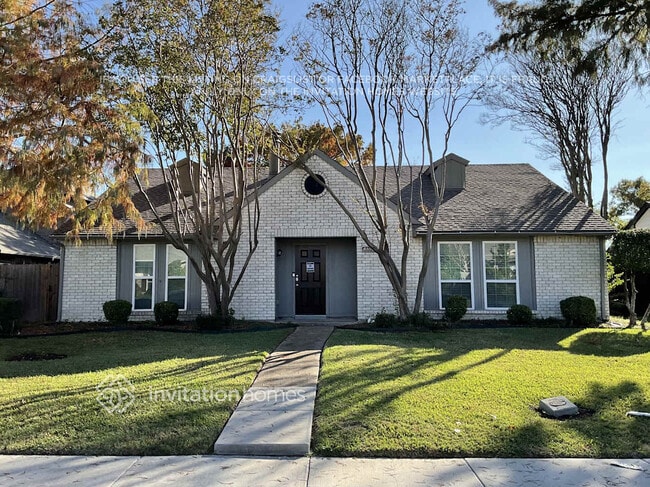 property at 8102 Kensington Dr