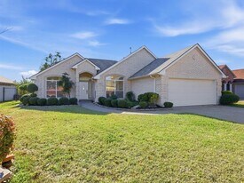 10709 Whitestone Ranch Rd in Benbrook, TX - Building Photo