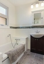 403 W Eleventh St in Traverse City, MI - Building Photo - Building Photo