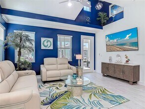 390 Gypsy Palace Ln in Daytona Beach, FL - Building Photo - Building Photo