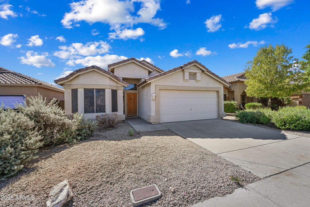 2535 E Parkside Ln in Phoenix, AZ - Building Photo