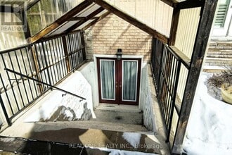 301 Weldrick Rd E in Richmond Hill, ON - Building Photo - Building Photo