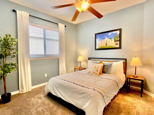 property at 21002 Villa Valencia