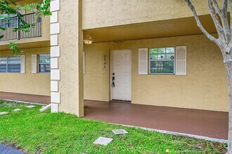 2946 Coral Springs Dr in Coral Springs, FL - Building Photo - Building Photo
