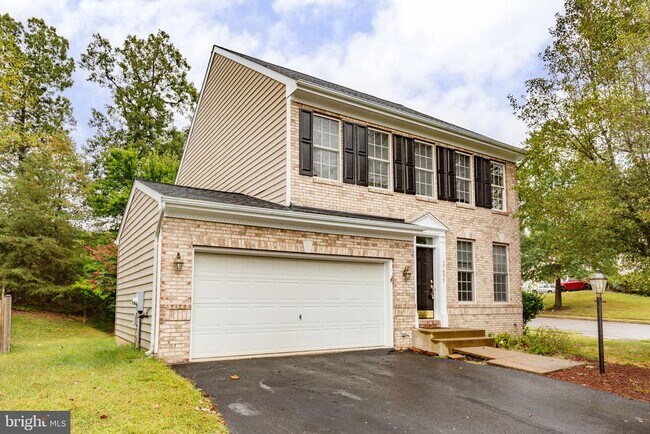 property at 17575 Deweys Run Ln