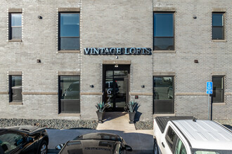 Vintage Lofts - Ankeny in Ankeny, IA - Foto de edificio - Building Photo