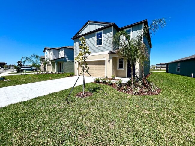 11708 Radiant Shore Loop in San Antonio, FL - Building Photo - Building Photo