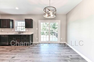 43642 Lees Mill Square in Leesburg, VA - Building Photo - Building Photo