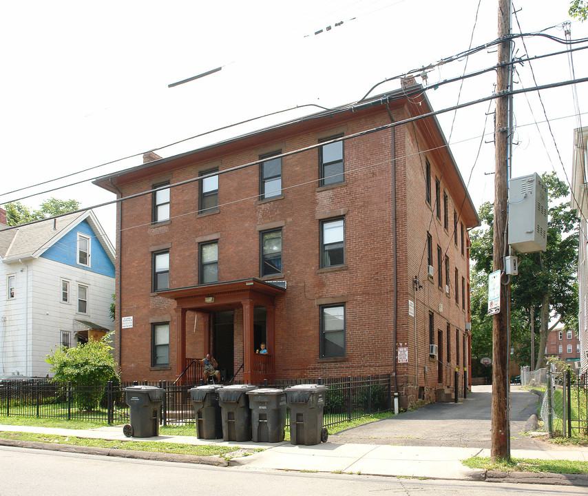 149 Affleck St in Hartford, CT - Foto de edificio