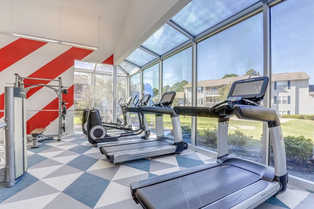 Chase Arbor Apartments in Virginia Beach, VA