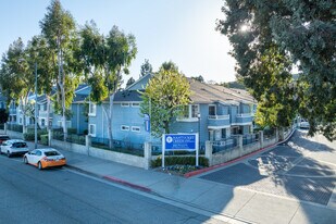 Nantucket Creek Apartments in Chatsworth, CA - Building Photo