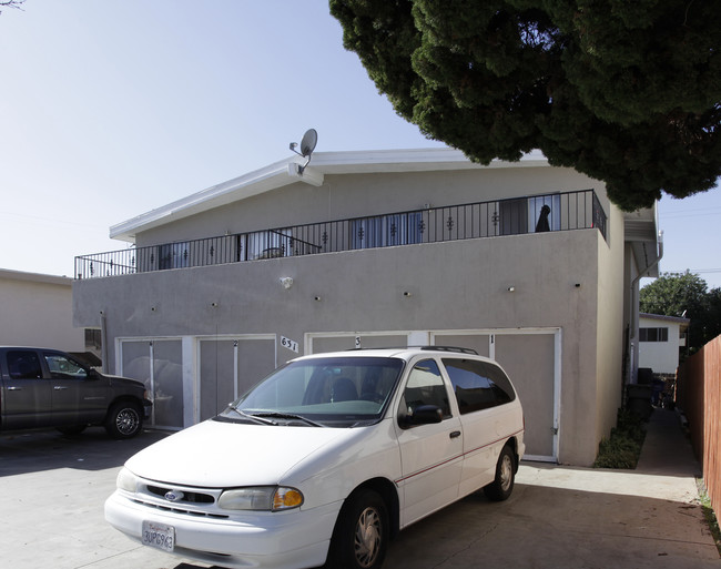 631 Warne St in La Habra, CA - Foto de edificio - Building Photo