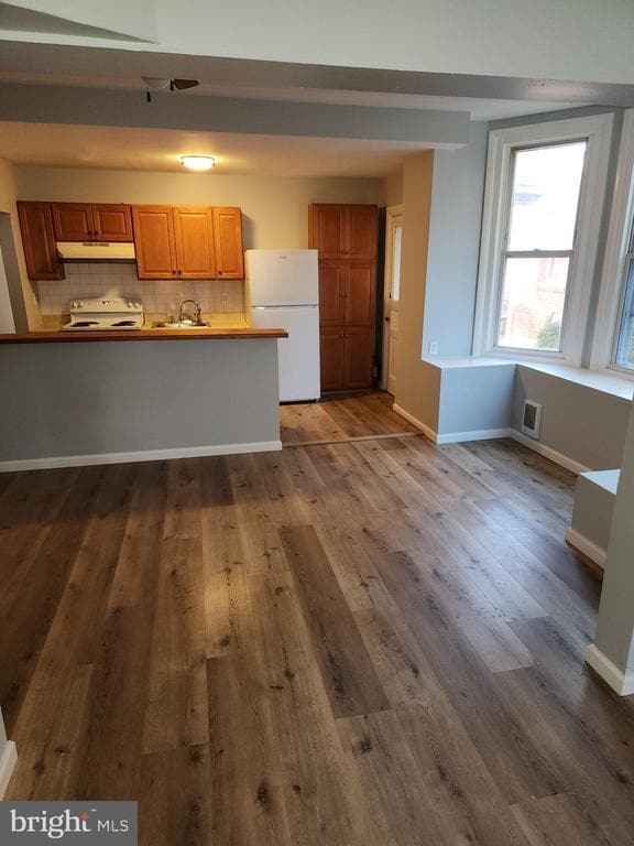 property at 5025 Penn St