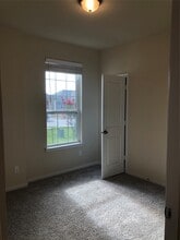 1006 Old Vine Rd in Brenham, TX - Building Photo - Building Photo