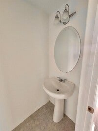 473 Madison Dr photo'