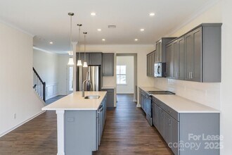 6100 Trinity Xing Cir in Kannapolis, NC - Building Photo - Building Photo