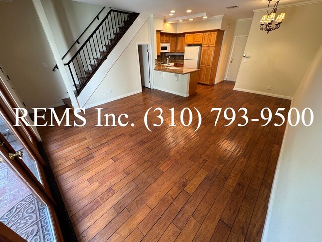 2406 Aviation Blvd in Redondo Beach, CA - Building Photo - Building Photo
