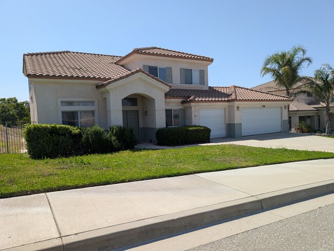 6815 Escena St N in San Bernardino, CA - Building Photo - Building Photo