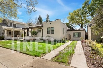 4456 G St in Sacramento, CA - Building Photo - Building Photo