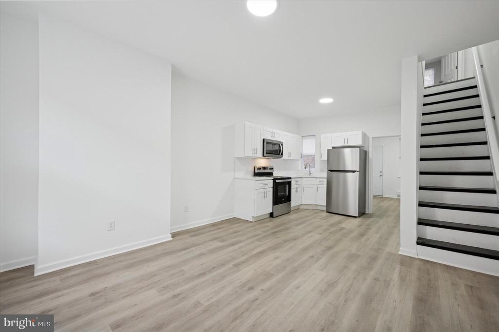 4453 N Gratz St in Philadelphia, PA - Building Photo