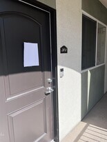 7651 Laurel Canyon Blvd in Los Angeles, CA - Building Photo