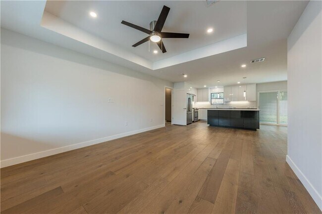 5104 Woodmoor Dr in Austin, TX - Building Photo - Building Photo