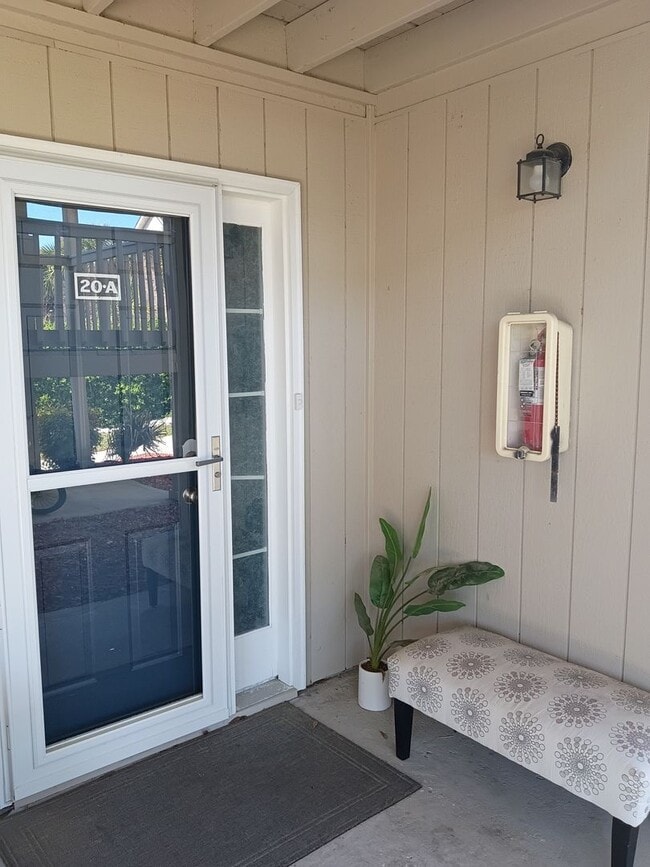 property at 1870 Auburn Ln