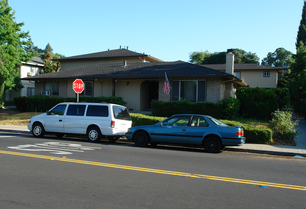 3691 Peacock Ct in Santa Clara, CA - Building Photo