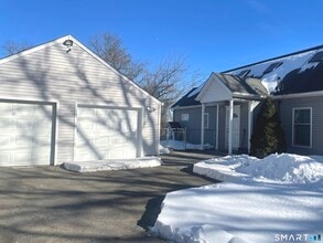 350 Access Rd in Stratford, CT - Building Photo - Building Photo