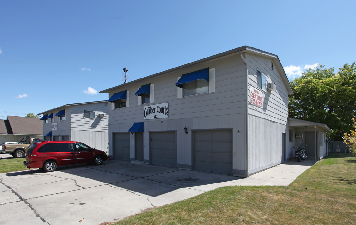 Caliber Courts in Twin Falls, ID - Building Photo