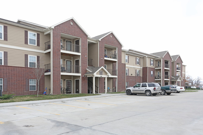 Nottingham Village in Gardner, KS - Foto de edificio - Primary Photo