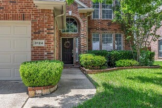 3124 Guadaloupe in Grand Prairie, TX - Building Photo - Building Photo