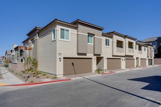 146 Harper Heights Ct in Henderson, NV - Building Photo - Building Photo