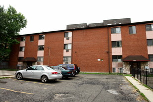 14134-14136 33rd Ave Apartments