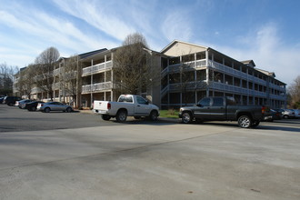 Melrose Apartments in Concord, NC - Building Photo - Building Photo