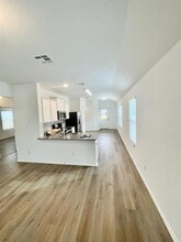 437 Perfect World Lp in Jarrell, TX - Building Photo - Building Photo