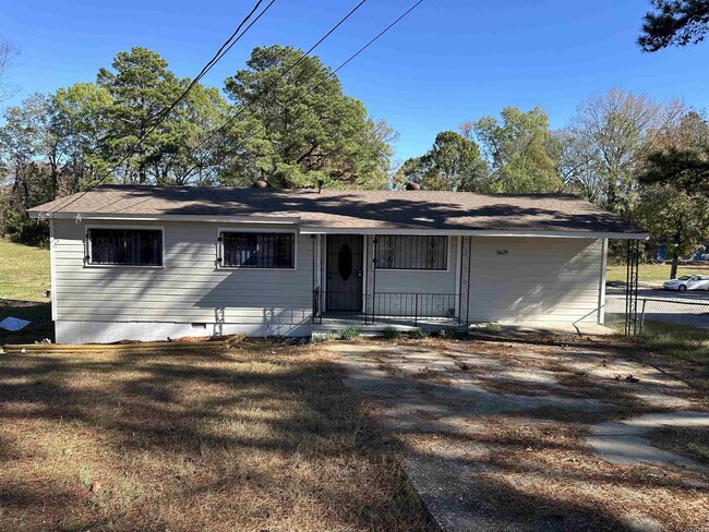 property at 9425 AR-365